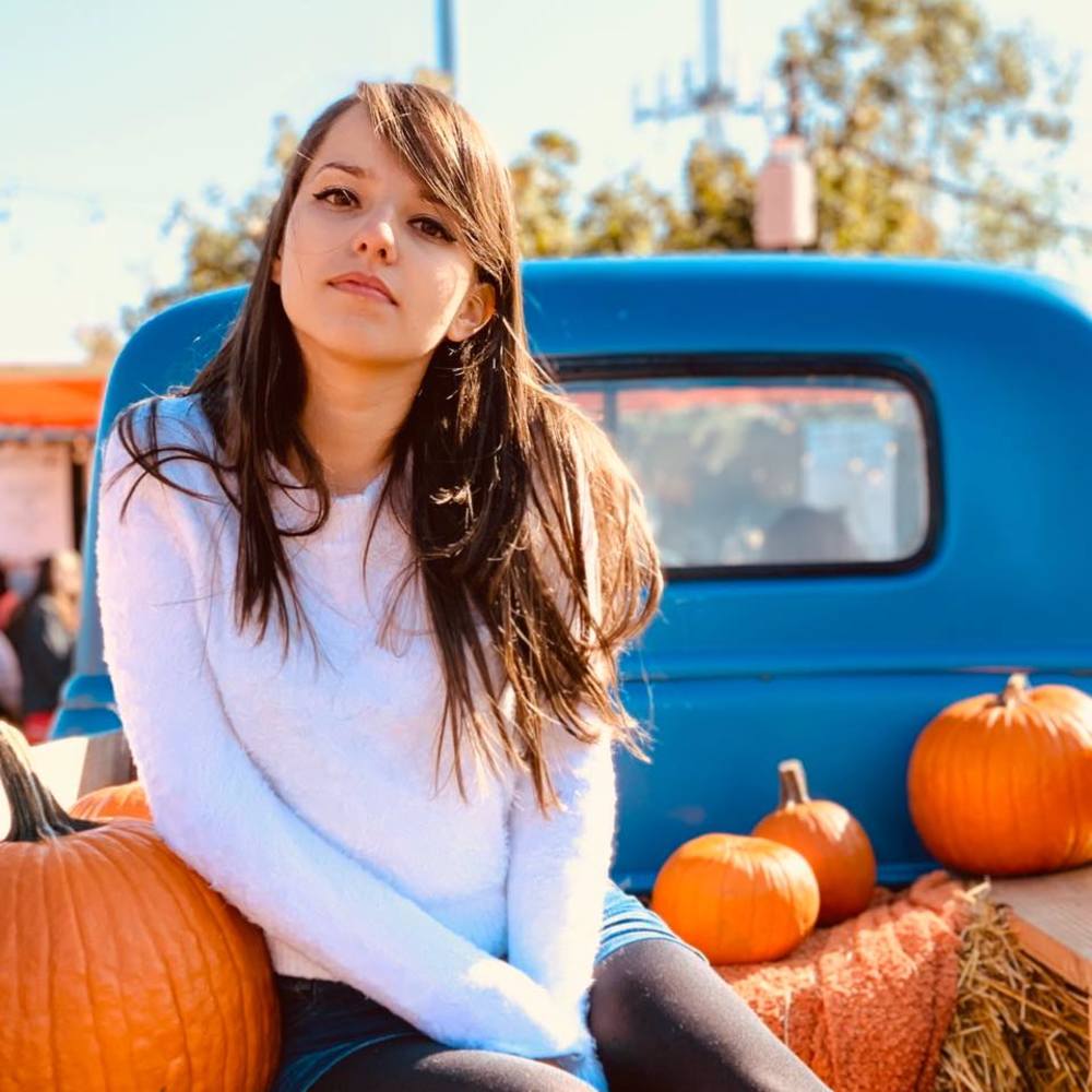 Meet your Posher, Daniele